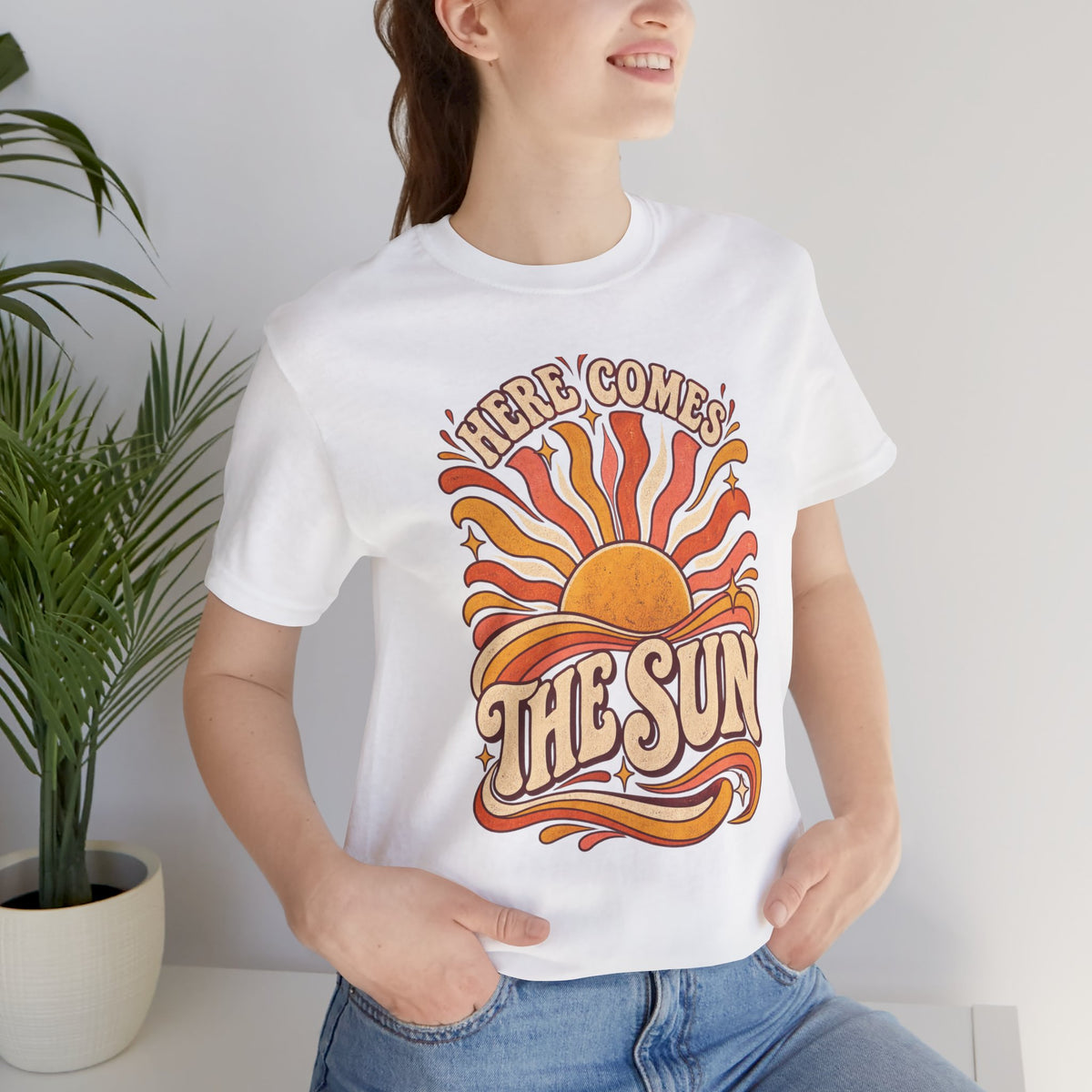 Here Comes The Sun Retro 70s Sun Graphic T-Shirt